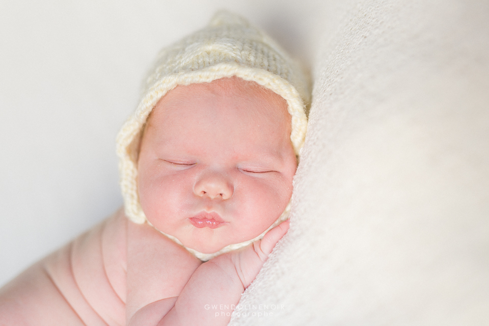 Photographe nouveau-ne bebe Lyon naissance seance photo nourrisson grossesse maternite-10