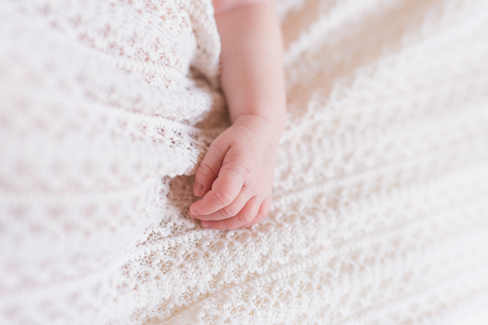 Photographe nouveau-ne bebe naissance seance photo Lyon jumeaux jumelles nourrisson-8