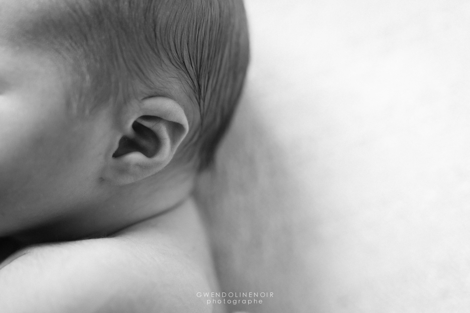 Photographe nouveau-ne bebe nourrisson naissance Lyon seance photo maternite grossesse-8