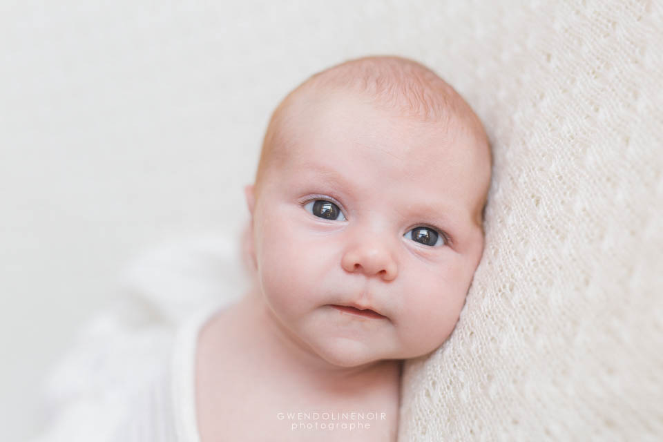 Photographe bebe nouveau-ne naissance lyon maternite grossesse seance photo nourrisson-1