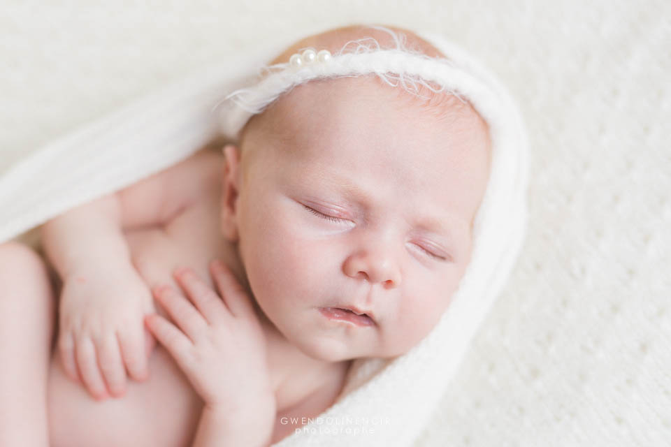 Photographe bebe nouveau-ne naissance lyon maternite grossesse seance photo nourrisson-5