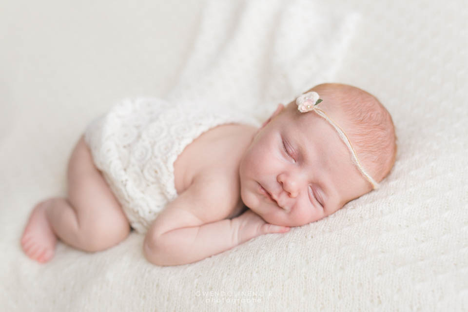 Photographe bebe nouveau-ne naissance lyon maternite grossesse seance photo nourrisson-9