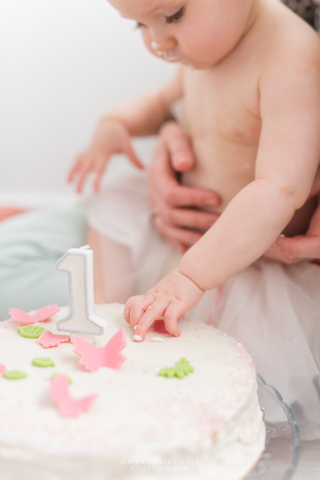 Photographe nouveau ne bebe Lyon seance photo nourrisson naissance smash the cake anniversaire-9