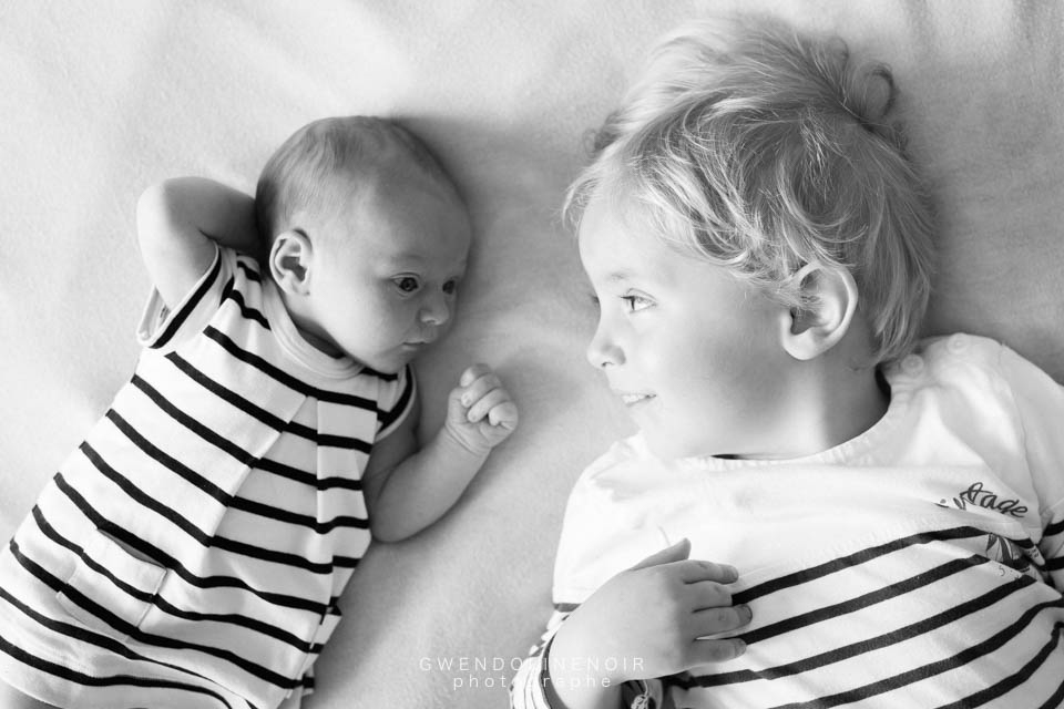 Photographe bebe nouveau-ne nourrisson Lyon seance photo naissance maternite grossesse-15