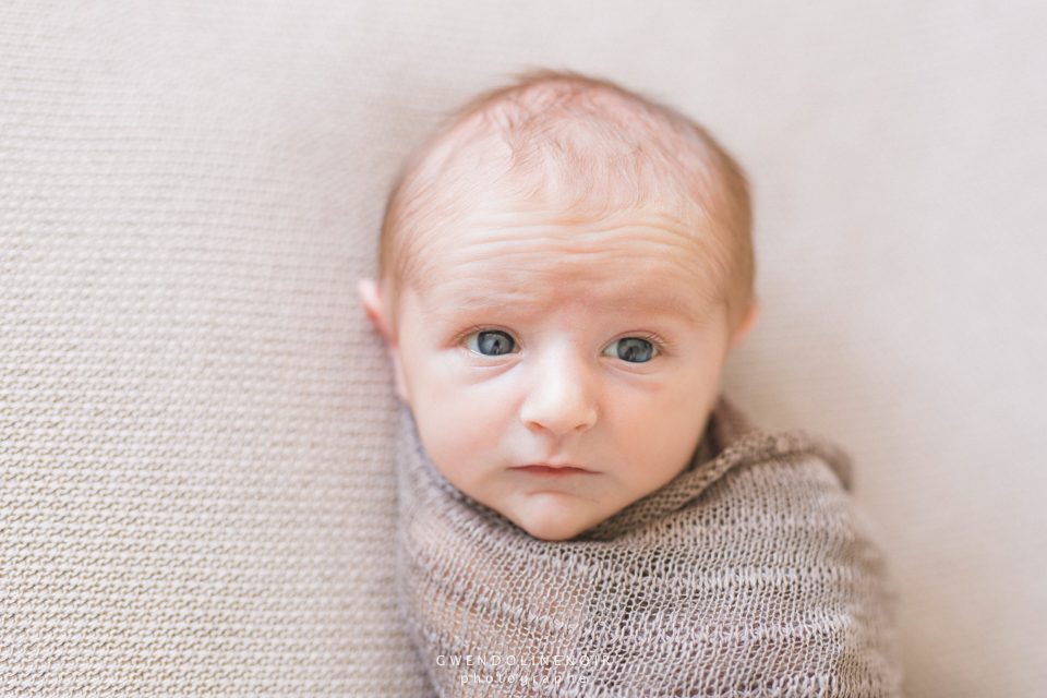 Photographe nouveau-ne bebe nourrisson naissance Lyon maternite-12