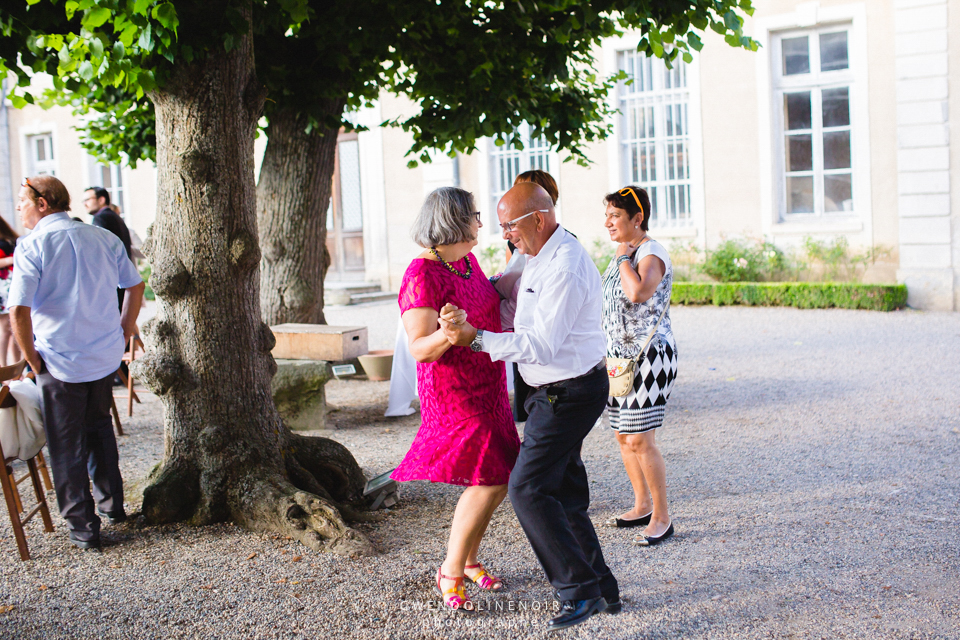 photographe-couple-love-session-mariage-wedding-reportage-lyon-engagement-bride-107