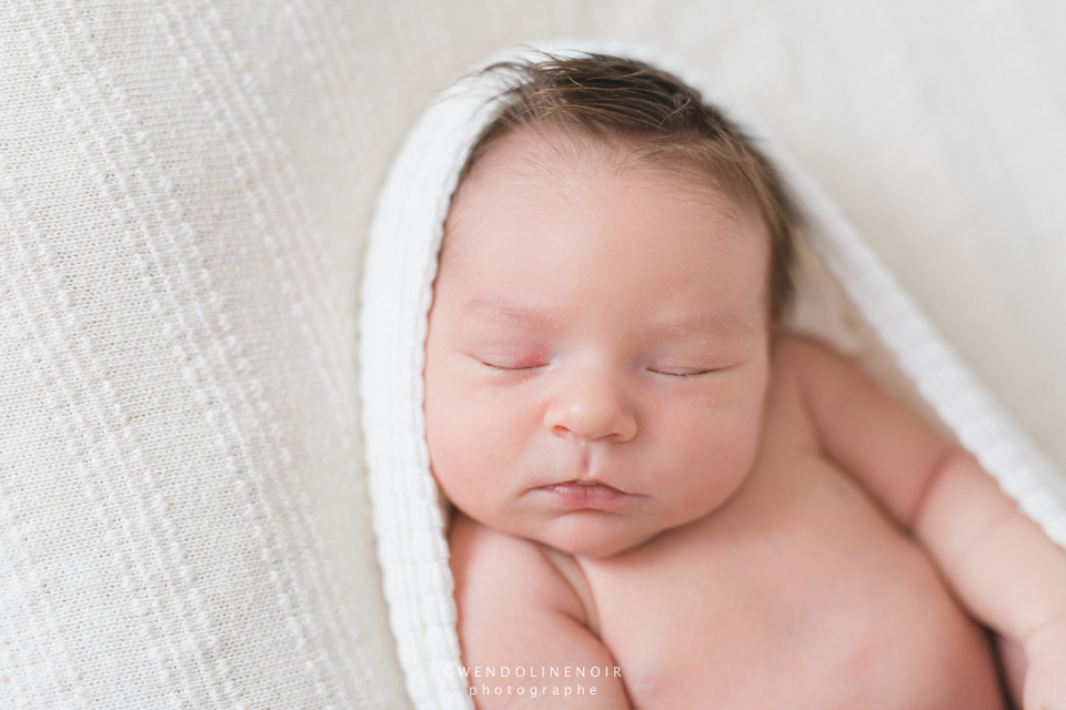 photographe-nouveau-ne-nourrisson-naissance-bebe-lyon-famille-enfant-3