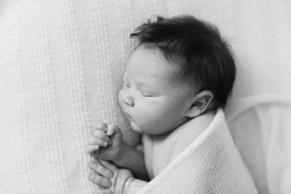 photographe-nouveau-ne-nourrisson-naissance-bebe-lyon-famille-enfant-6