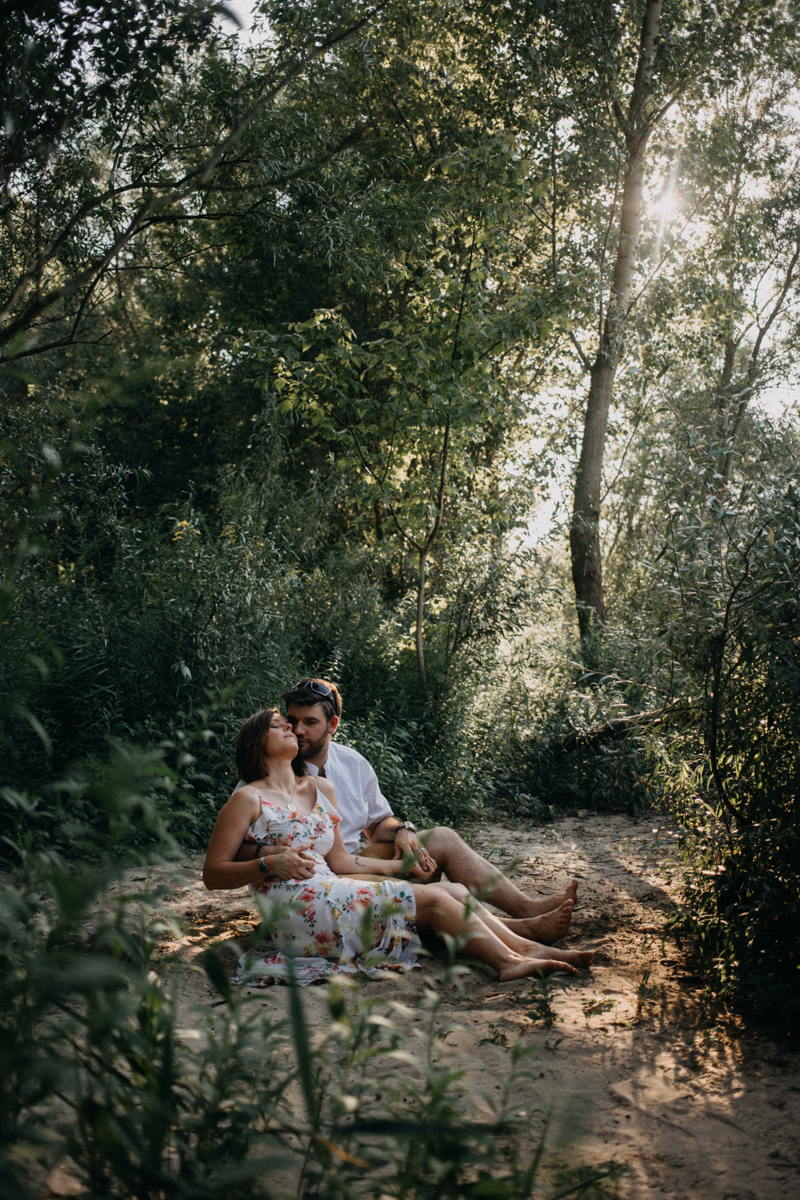 Photographe mariage reportage love session photo seance engagement wedding amour lumiere nature moody-20