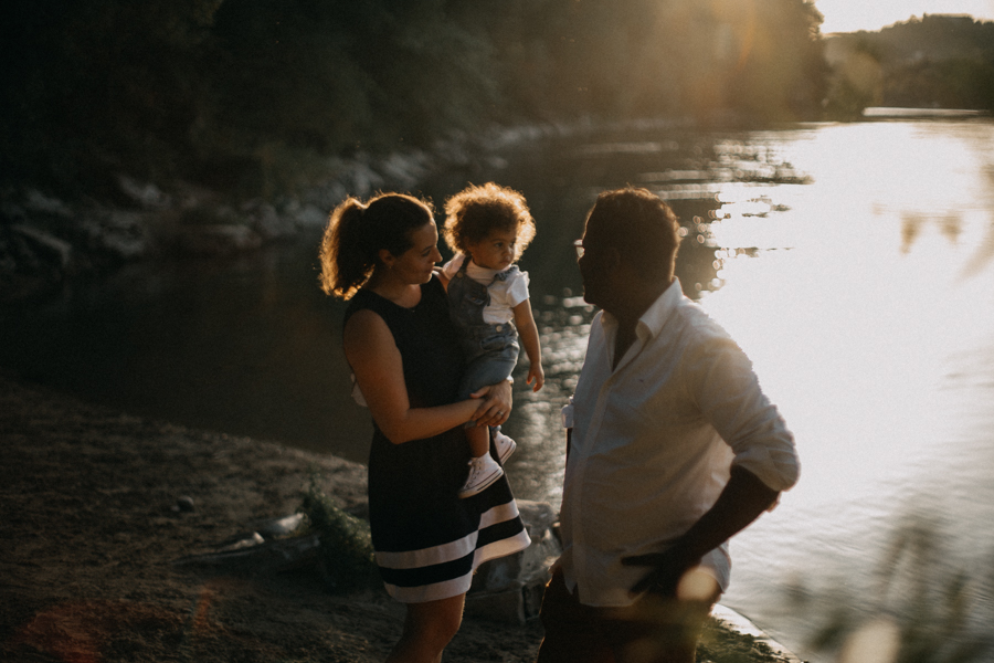 Photographe lifestyle lyon coucher de soleil sunset famille enfants seance photo-30